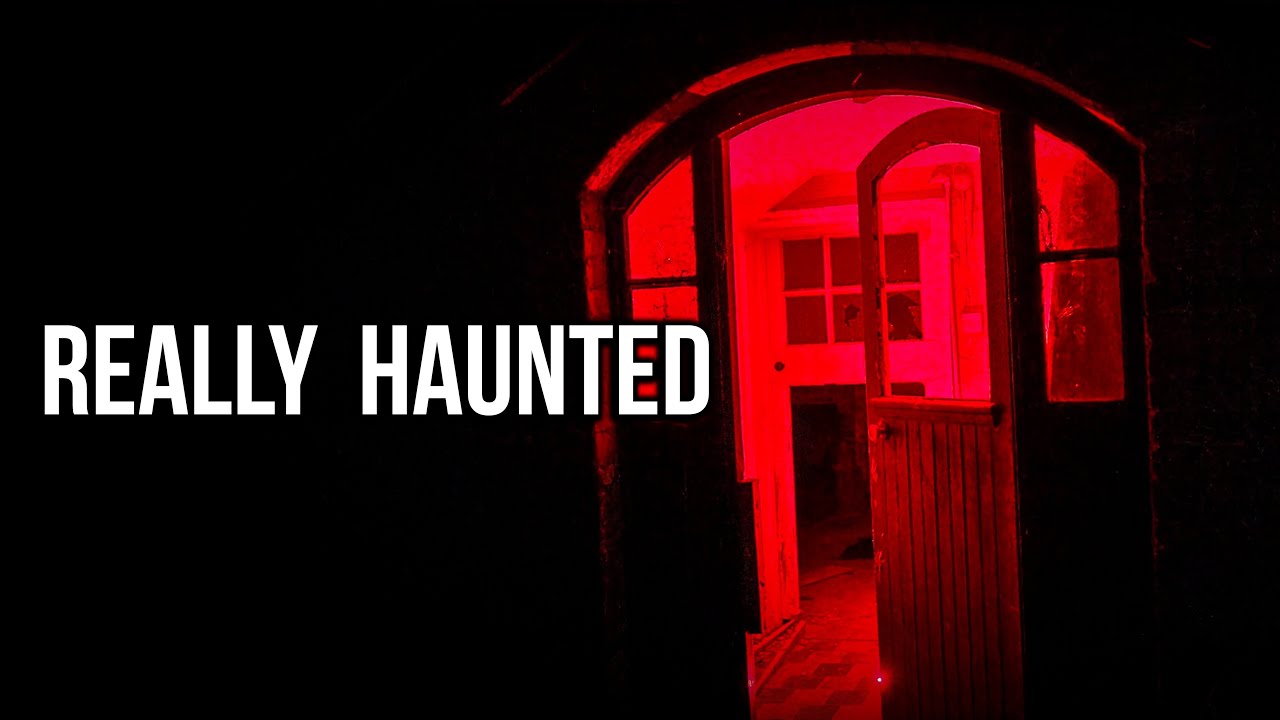 THE OLD HAUNTED SCHOOL HOUSE - Real Paranormal