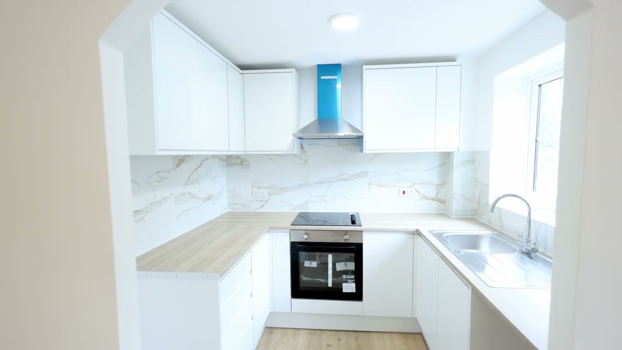 Dudley Close, Chafford Hundred, Grays, RM16 6PE