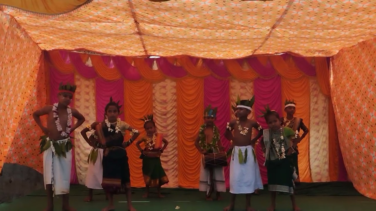  पारंपरिक आदिवासी नृत्य सादरीकरण...... रा. जि. प. शाळा महान 