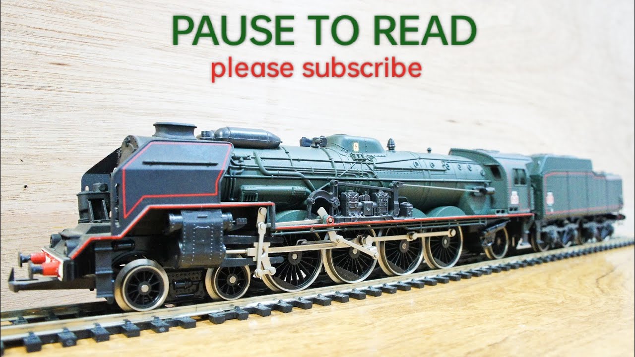 SNCF Class 241P 4-8-2 No 7 in SNCF lined green livery. Jouef ho gauge model.
