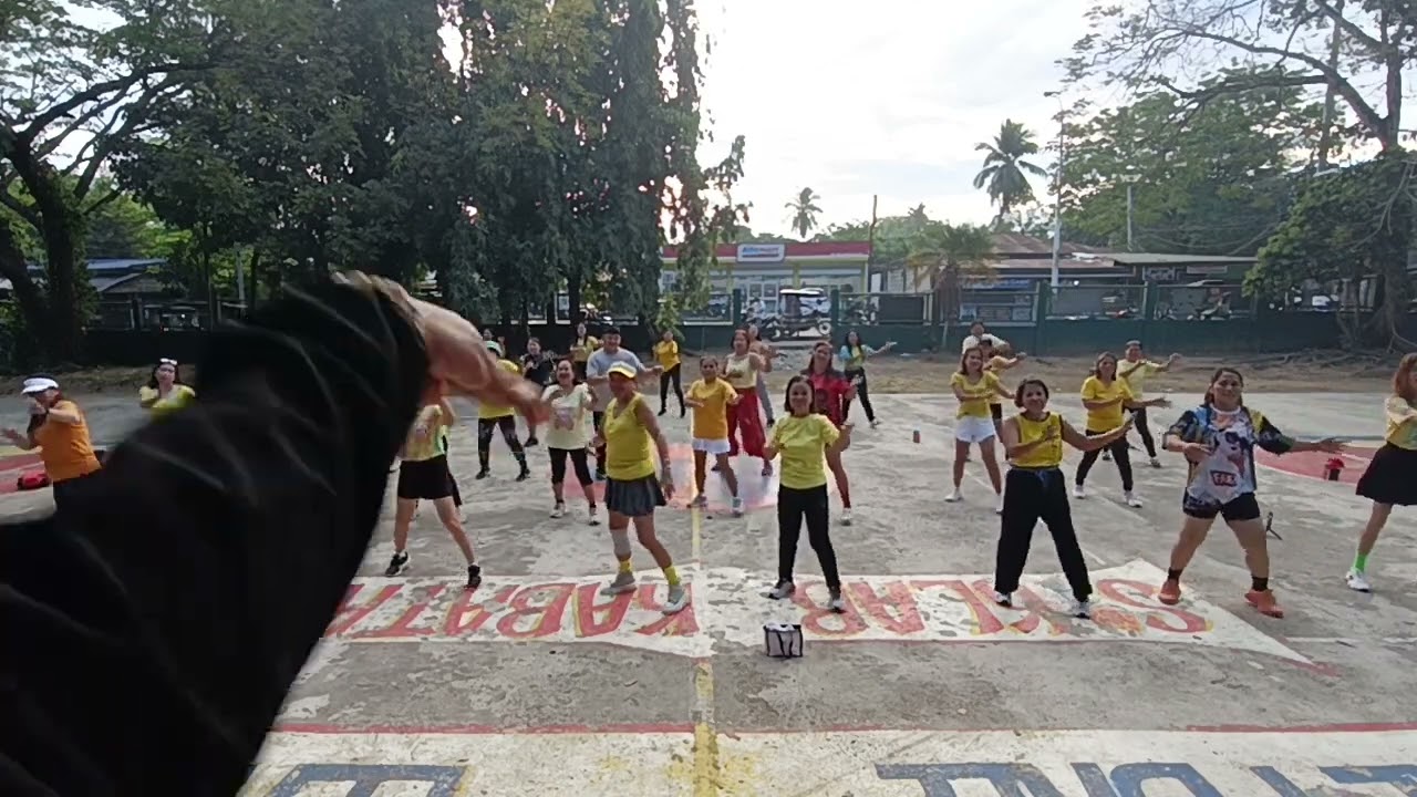 Paper Roses | Free ZumBokal | Ka-Itek Movers 