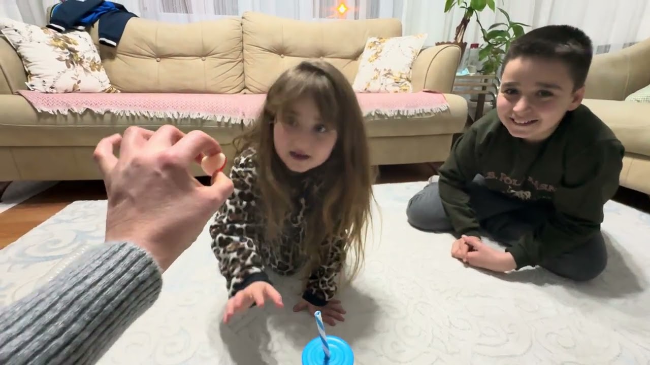 CEMRENİN ABİSiNE KARŞI MUCADELESİ AMA HİÇ KAZANAMADI😭😱