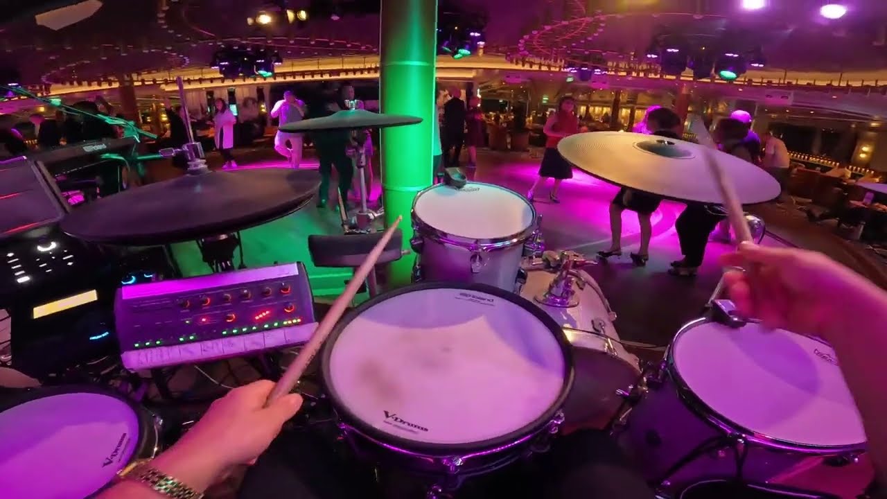 Drumming on cruise ship // Lounge
