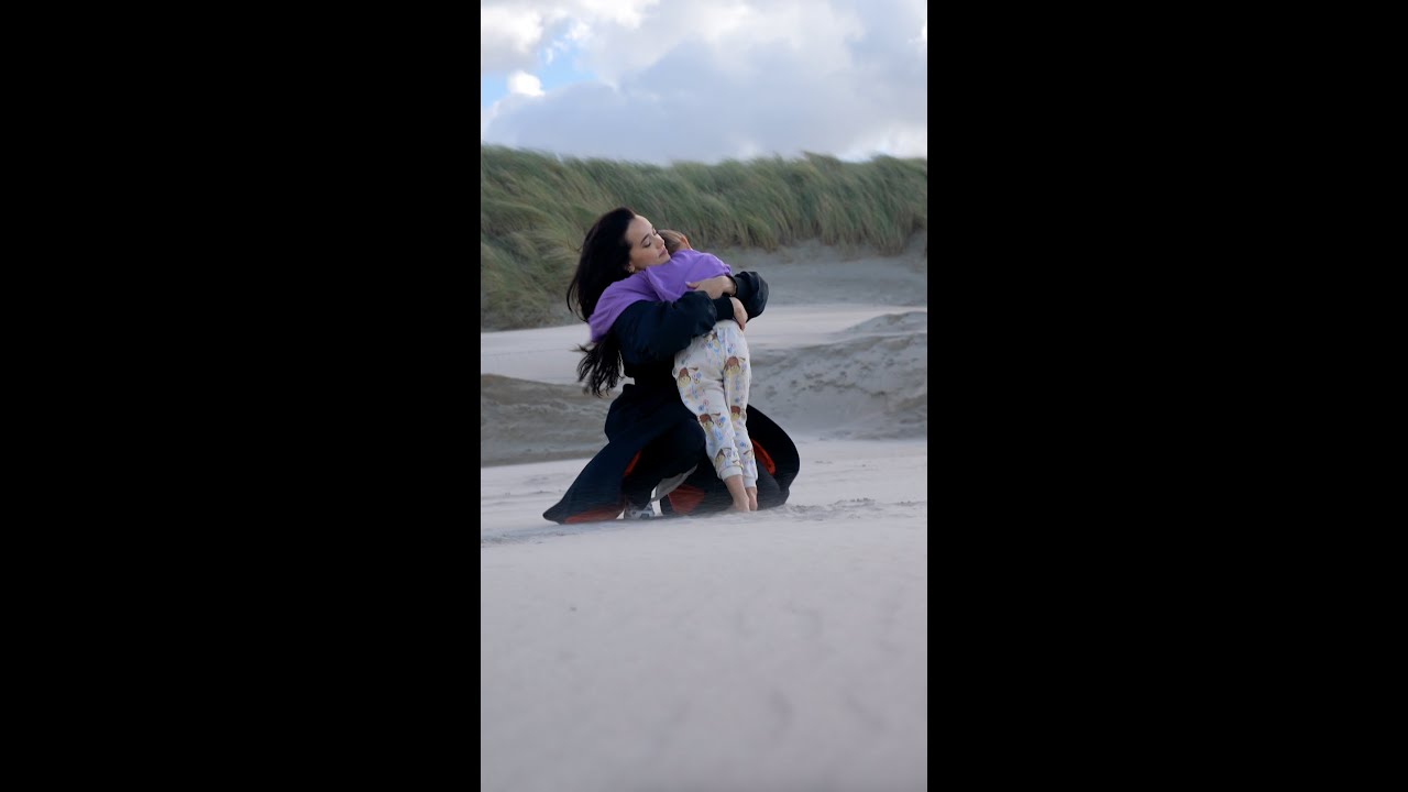 BIBI - Luchtkasteel [Official Music Video]