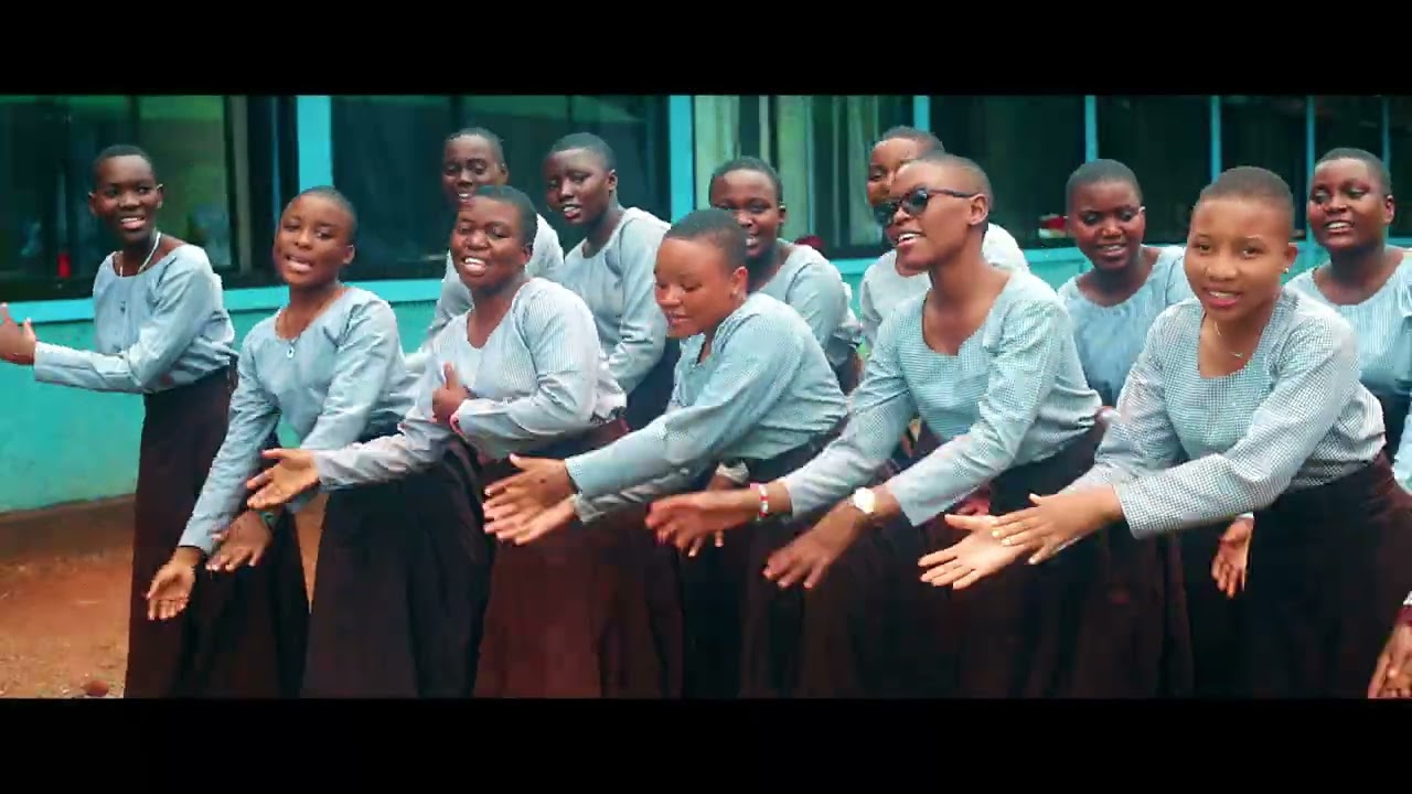 Ukwata Mpanda Girls - Safari (official music video)