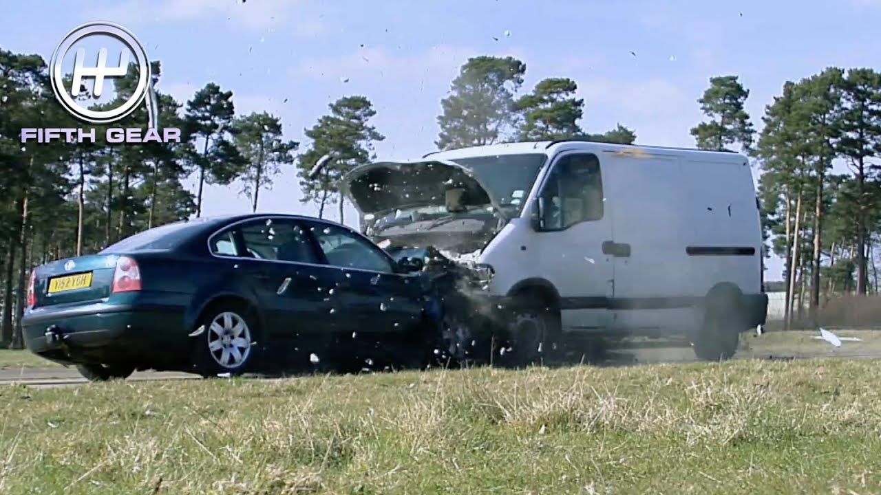 Что произойдёт, если фургон с грузом в 1 тонну попадёт в аварию? | Fifth Gear