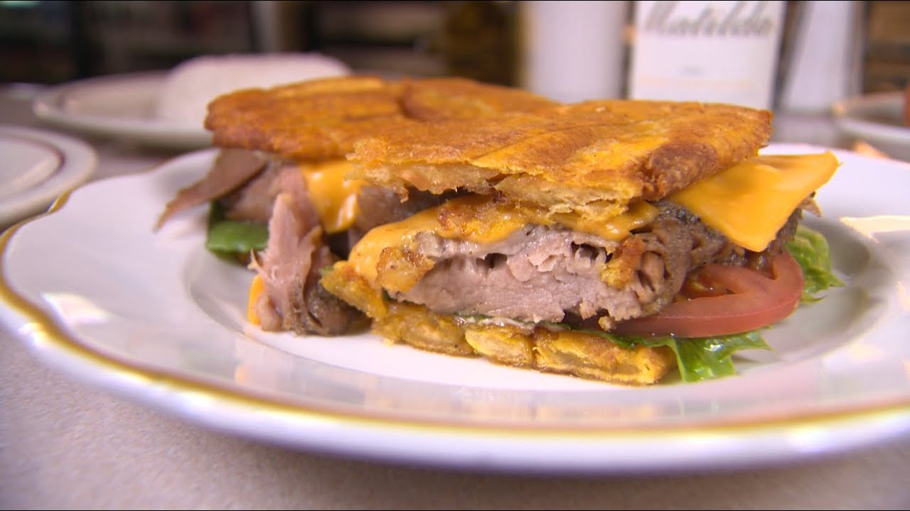 Chicago&rsquo;s Best Pork Jibarito: Cafe Central