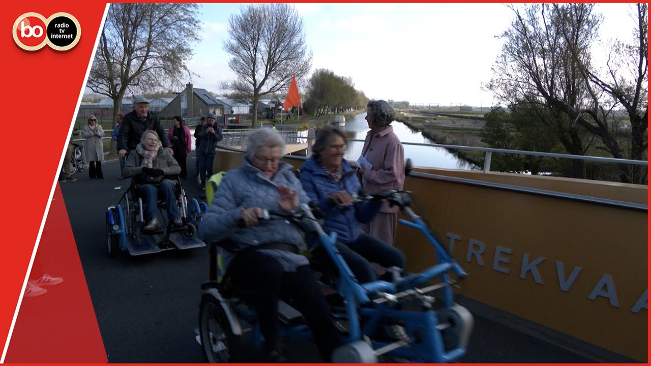 Fietsbrug Haarlemmertrekvaart geopend