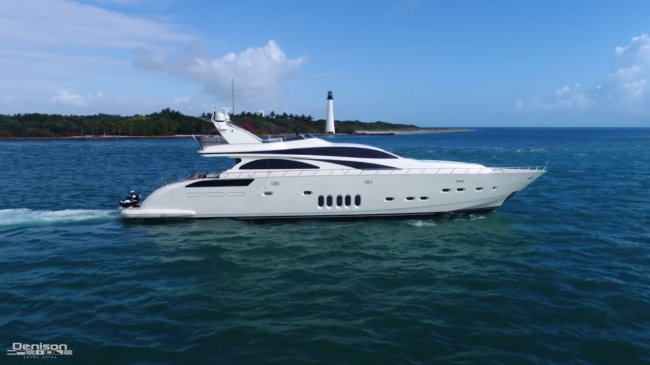 Leopard 105 Motoryacht Walkthrough [$2,875,000]