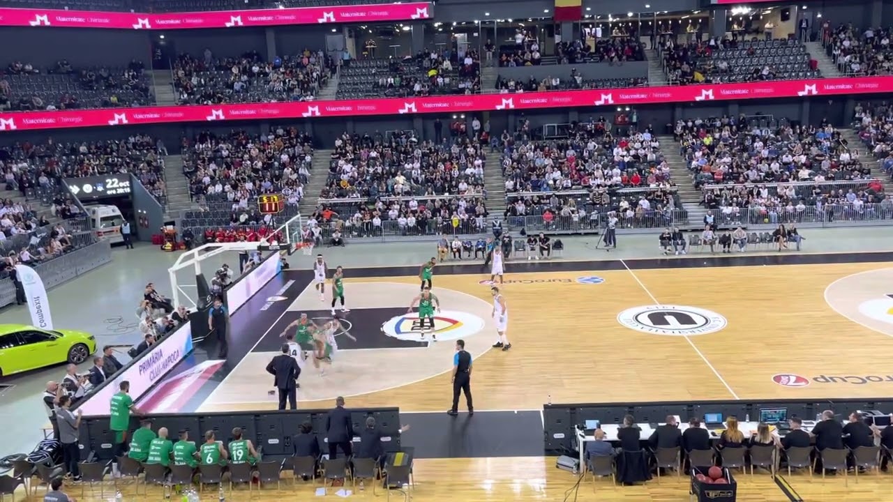 U BT CLUJ-NAPOCA - Olimpia CEDEVITA, atmosfera. BT ARENA CLUJ