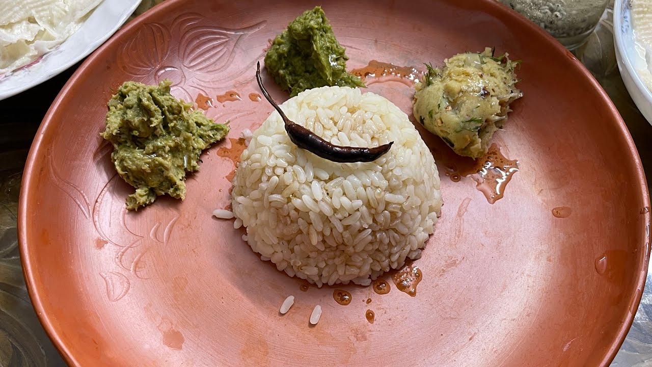 শিতের সকালের গরম ভাতের সাথে বিভিন্ন  ধরনের ভরতা। 