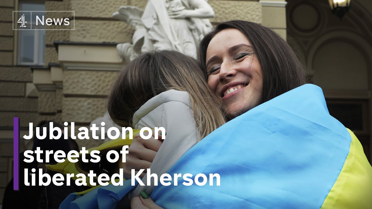 Ukraine: Jubilant crowds celebrate in Kherson