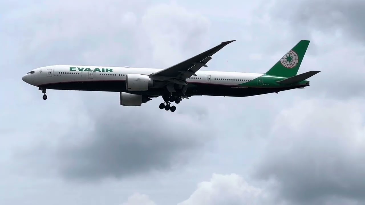 EVA Air / BR227 (B-16712) / B777-35E(ER) / TPE-KUL / 3hrs 55mins