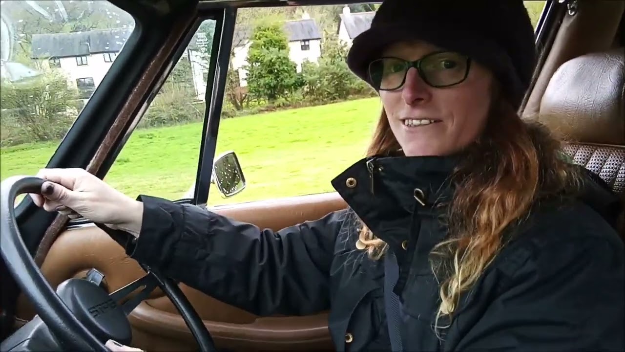 Driving two british V8 classics. Rover P5b- Triumph Stag.