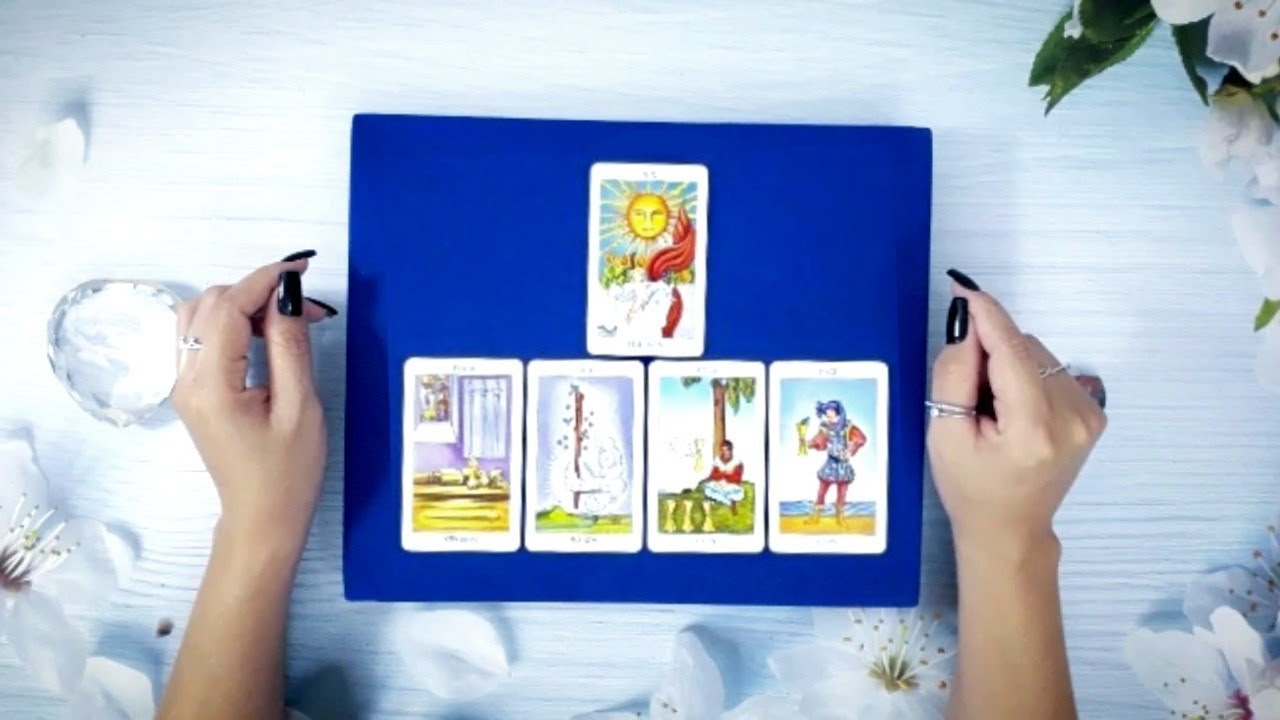 O CRUSH SENTE ALGO POR VOCÊ? | Tarot Responde