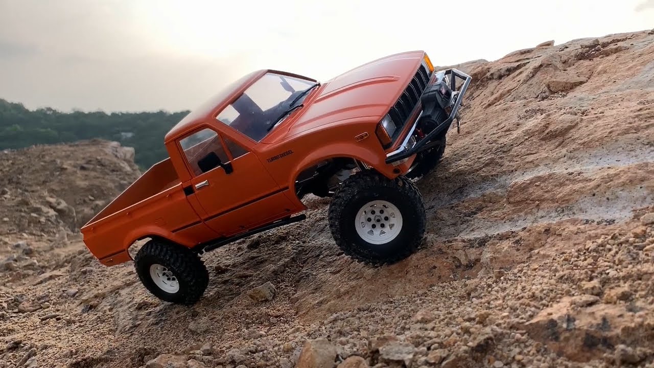 RC : RC4WD TRAIL FINDER 2 SWB Toyota Hilux Off-road First Run(Test) #1
