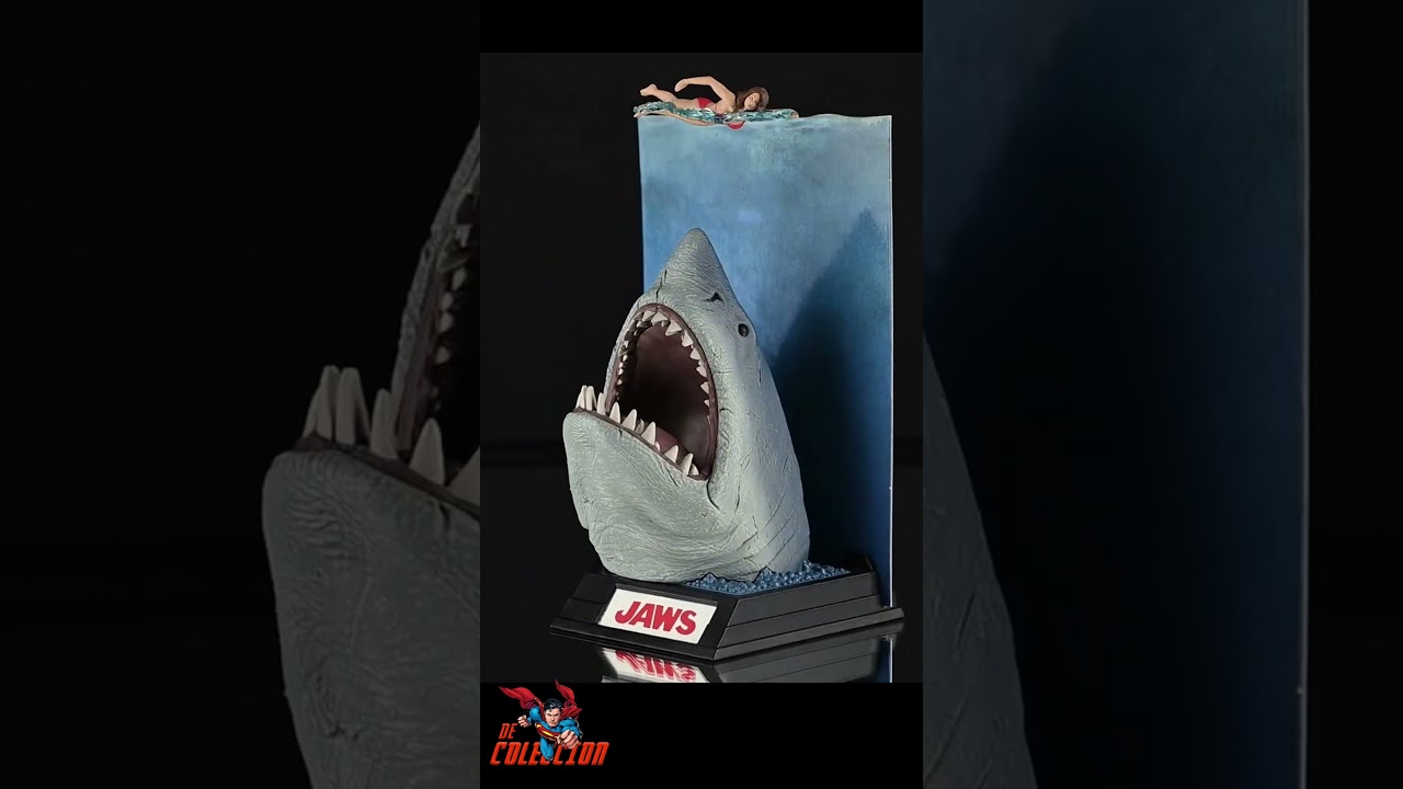 McFarlane Movie Maniacs Jaws (50 aniversario)