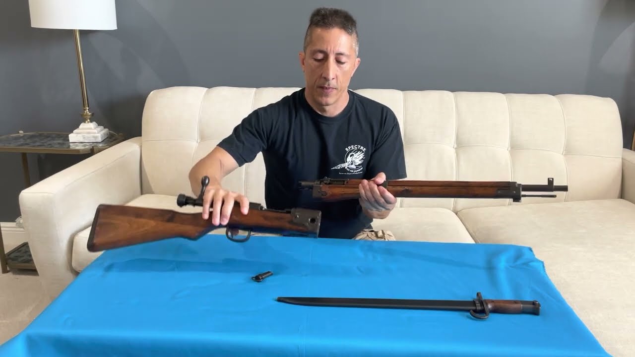 WWII Japanese Arisaka Type 2 Paratrooper Rifle & Bayonet