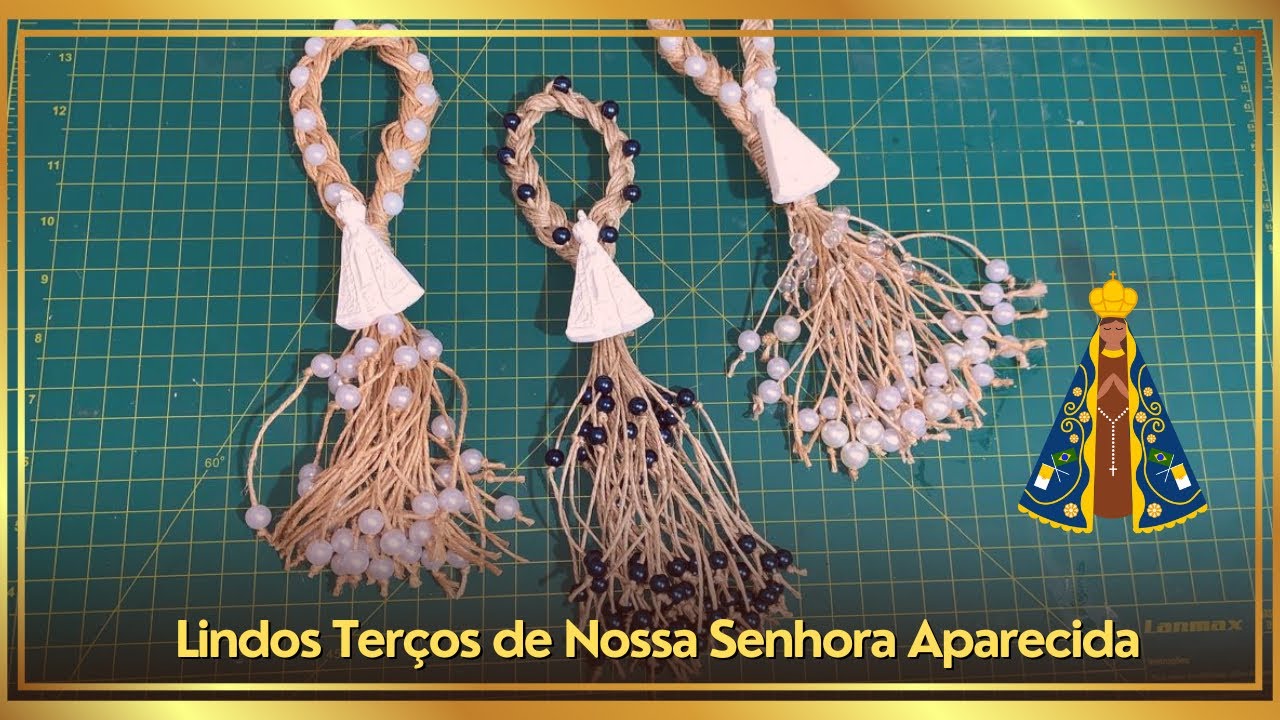 Terço feito com cordão de Rami, pérolas e imagem de Nossa Senhora Aparecida