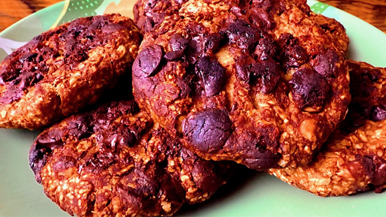 HEALTHY CHOCOLATE CHIP COOKIES!!