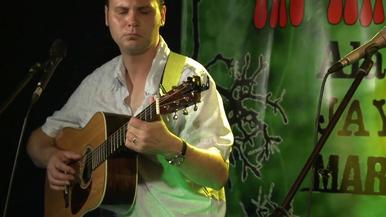 Alastair Moock - Buckets of Rain ( Bob Dylan )