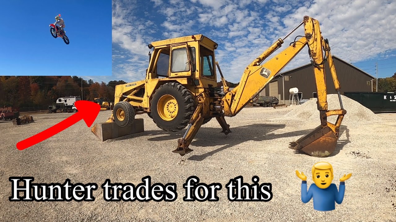 Экскаватор-погрузчик Deere 510. Хантер обменял свой мотоцикл, мы его разобрали и отправили на аук...