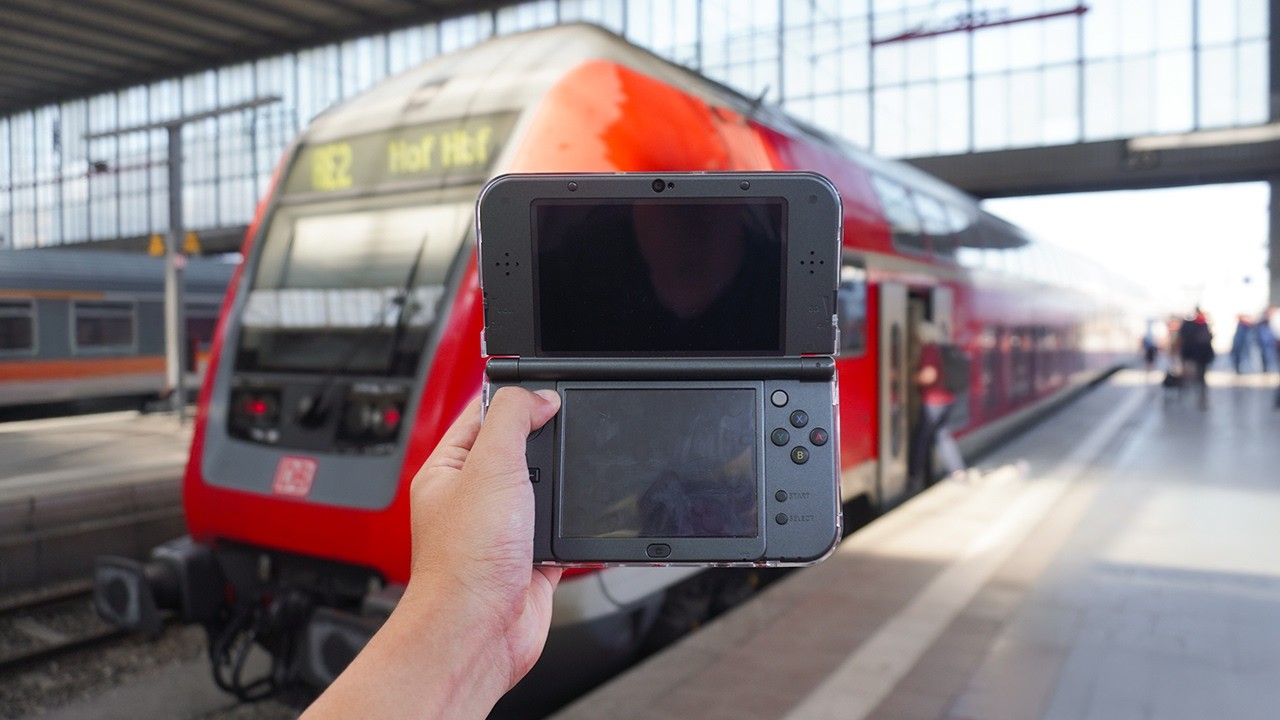 1.5 Hour Train Ride VS Nintendo 3DS
