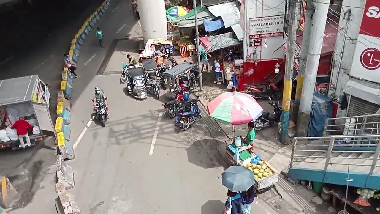 Alabang Muntinlupa | Footbridge Walking Tour