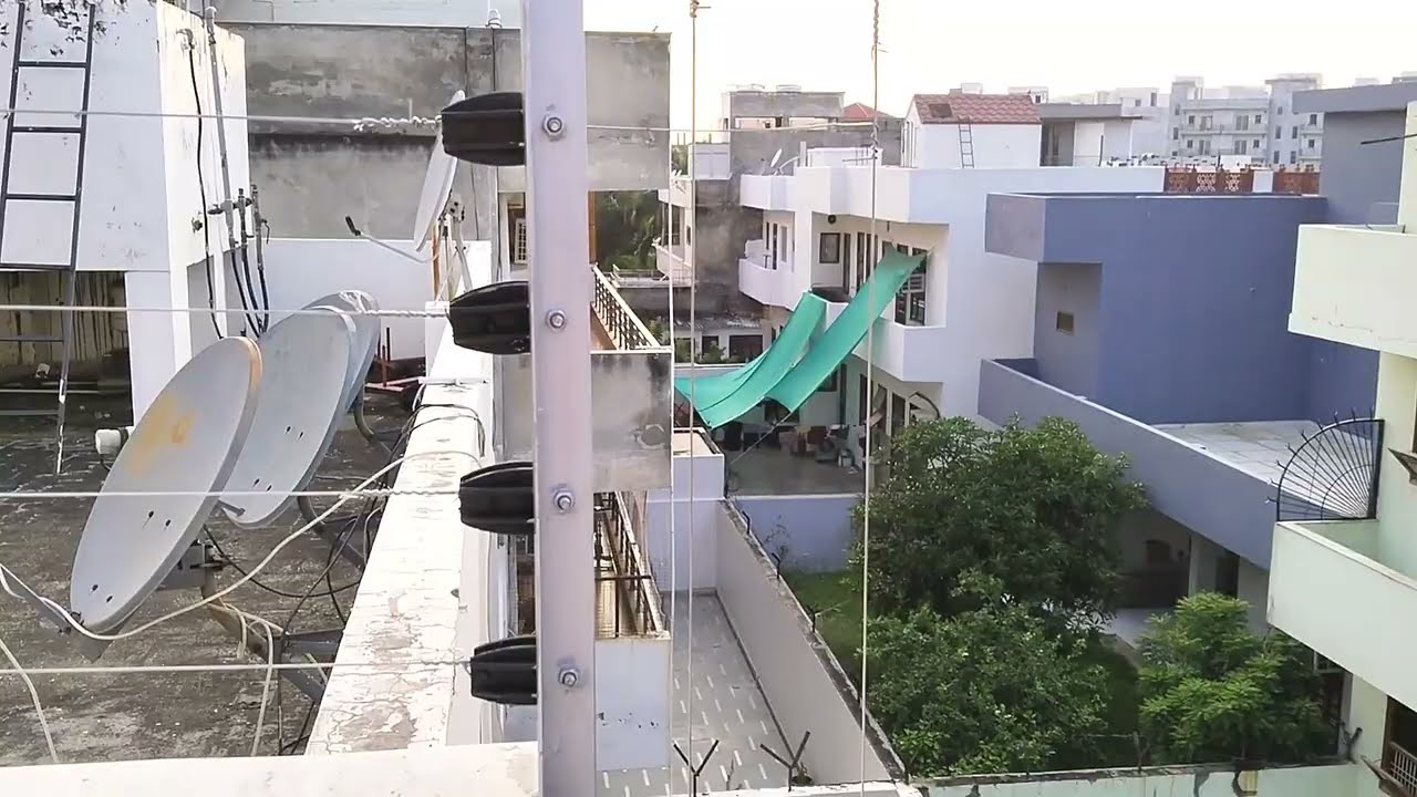 Monkey protection jhatka machine lga kar bndro ko bhgaye ACDC jhatka machine 