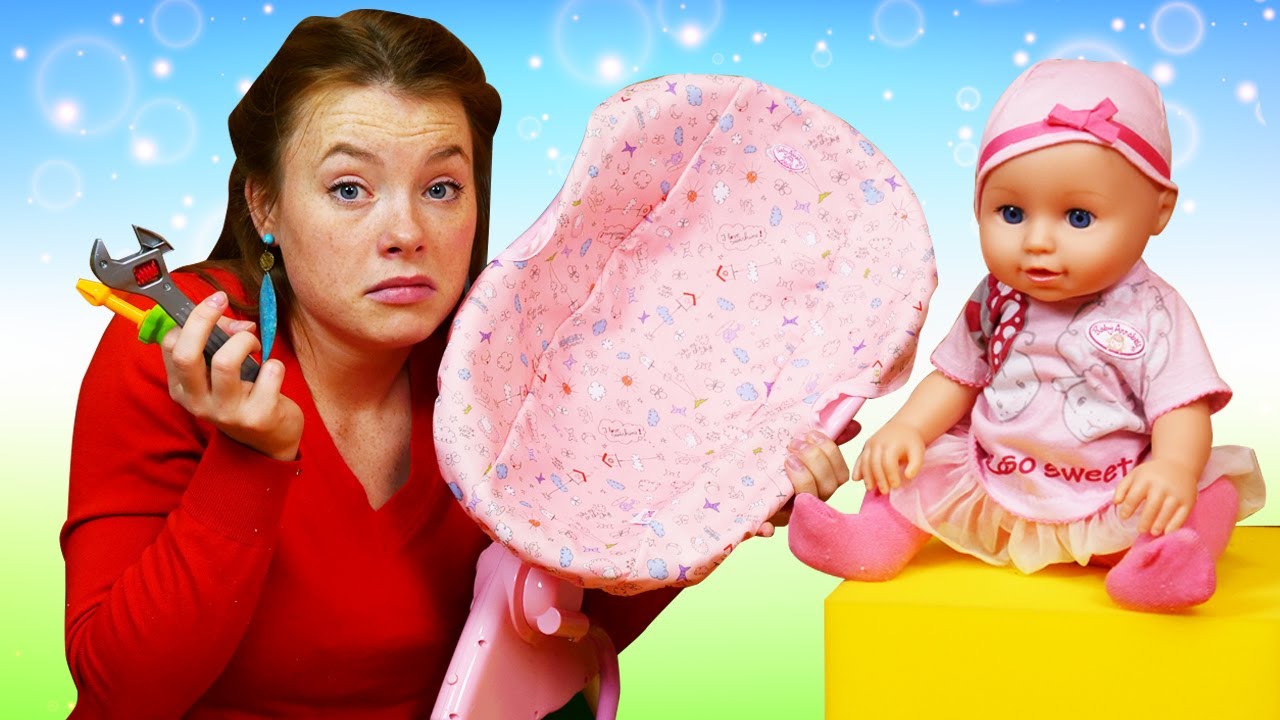 Baby Annabelle kann nicht einschlafen. Irene und Baby Born. Puppen Kindergarten