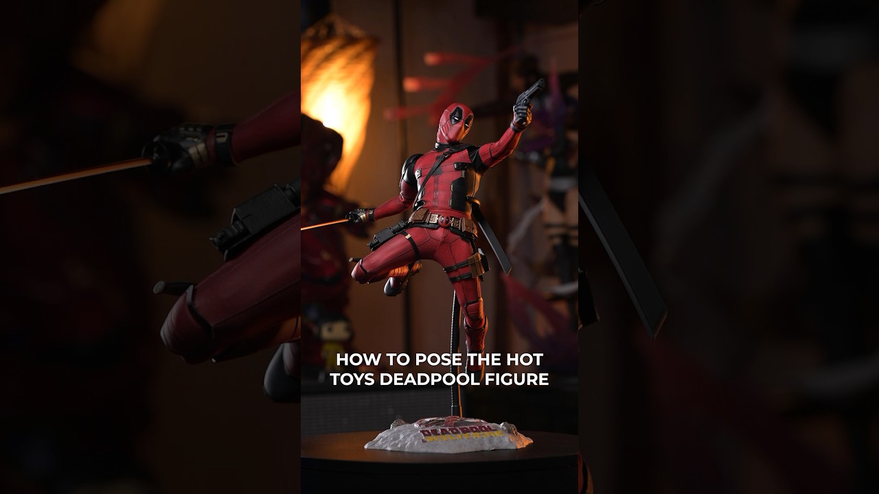 Posing Hot Toys Deadpool 🔥