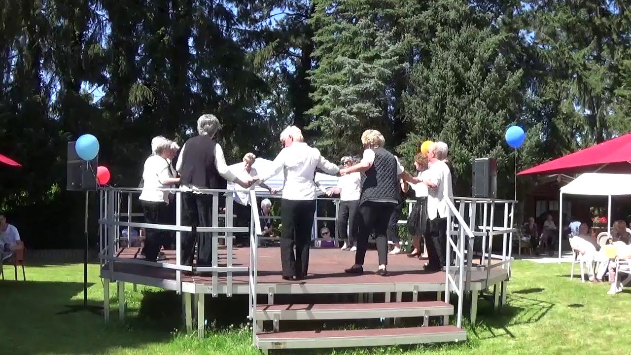 Kreistanz Florence Auftritt in Mettmann