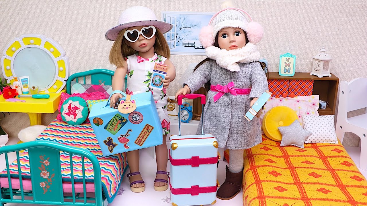 Baby doll sisters are packing travel bags for vacation adventure! Play Toys family story