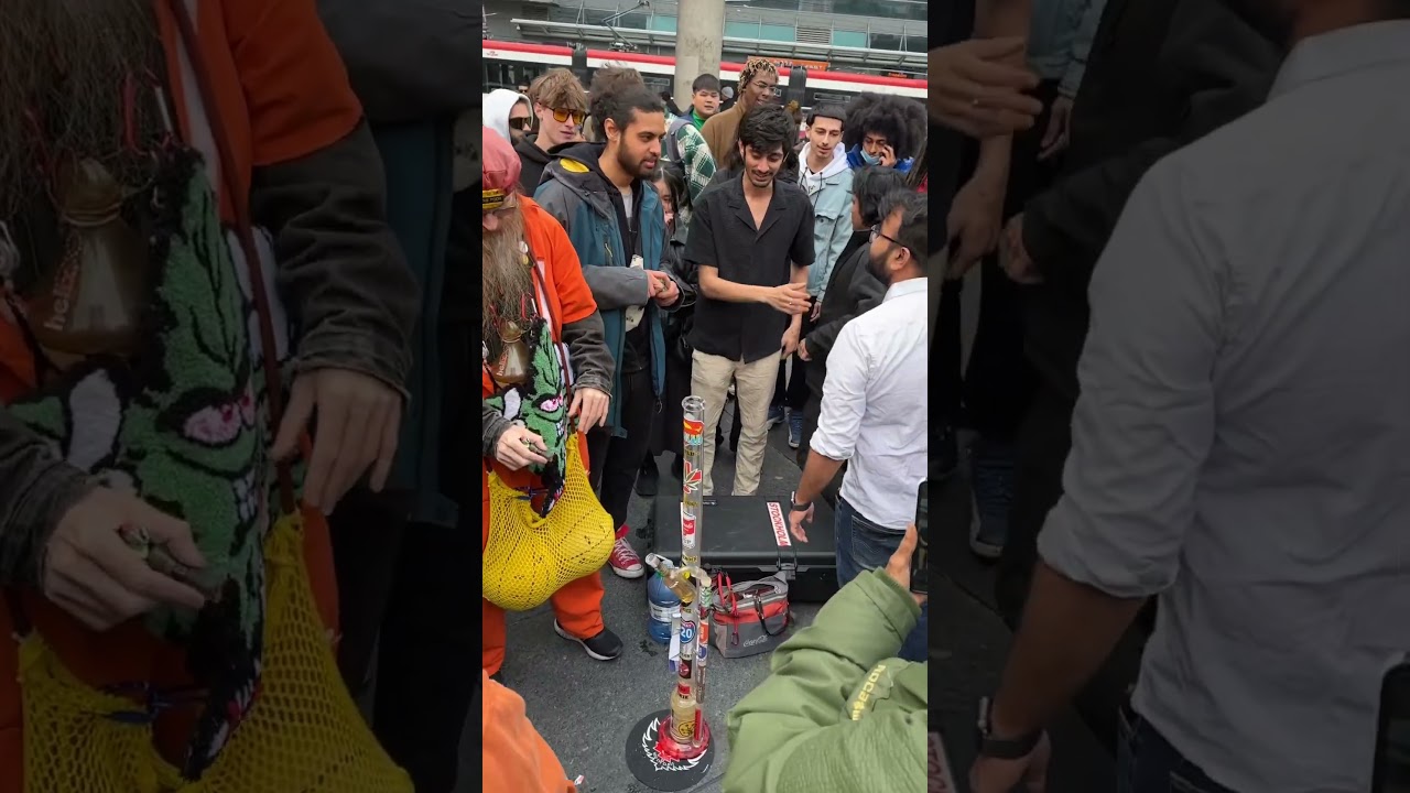 420 Toronto 2024 #smokeweedeveryday #eatoncentre #liveyourbestlife