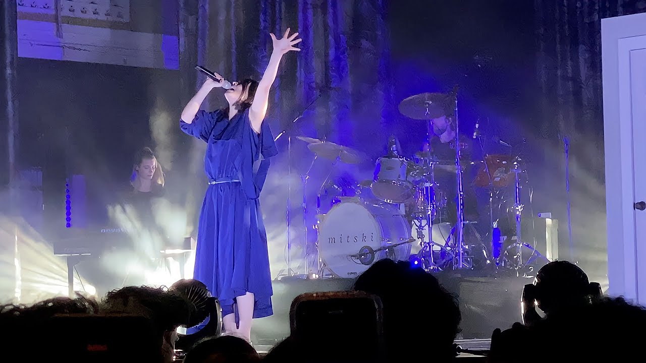 Mitski - First Love / Late Spring - Live in LA @ Shrine Expo Hall