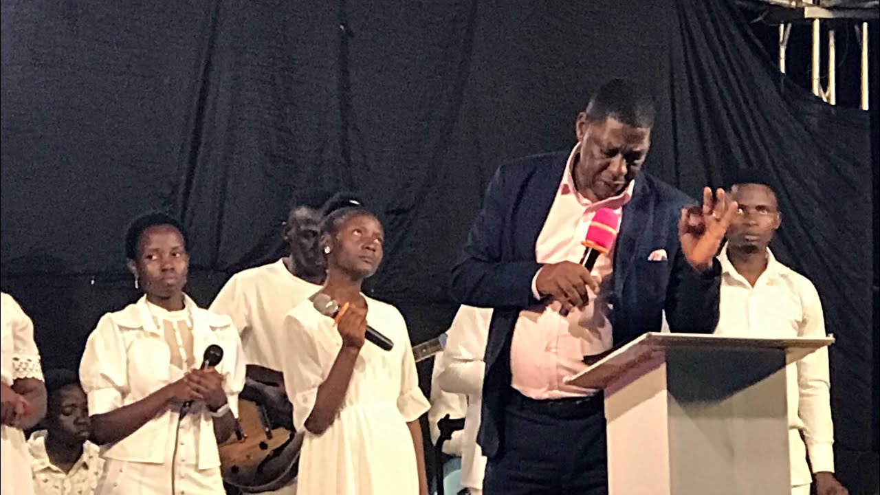 APOSTLE SSALONGO KIBUULE MAIN PREACHER FRIDAY OVERNIGHT (EKIRO KYABAWANGUZI ARISE AND SHINE PRESENTS