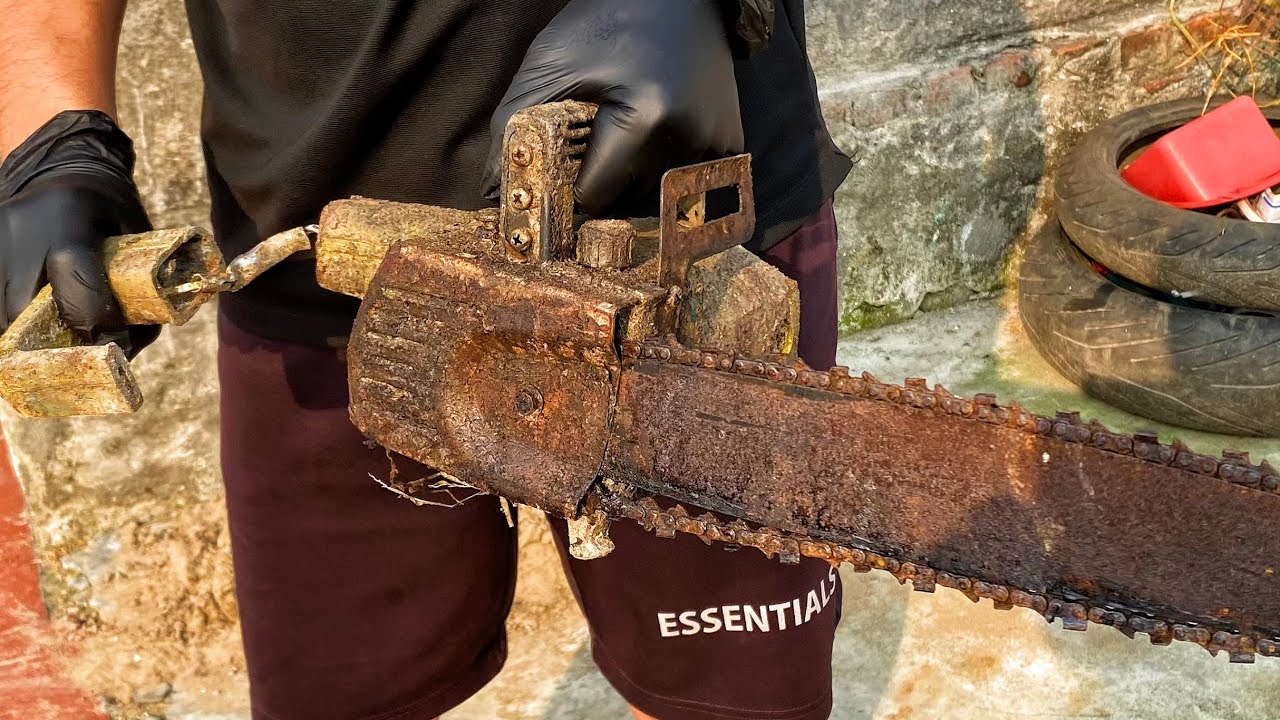 Restoration old rusty broken MAKITA chainsaw