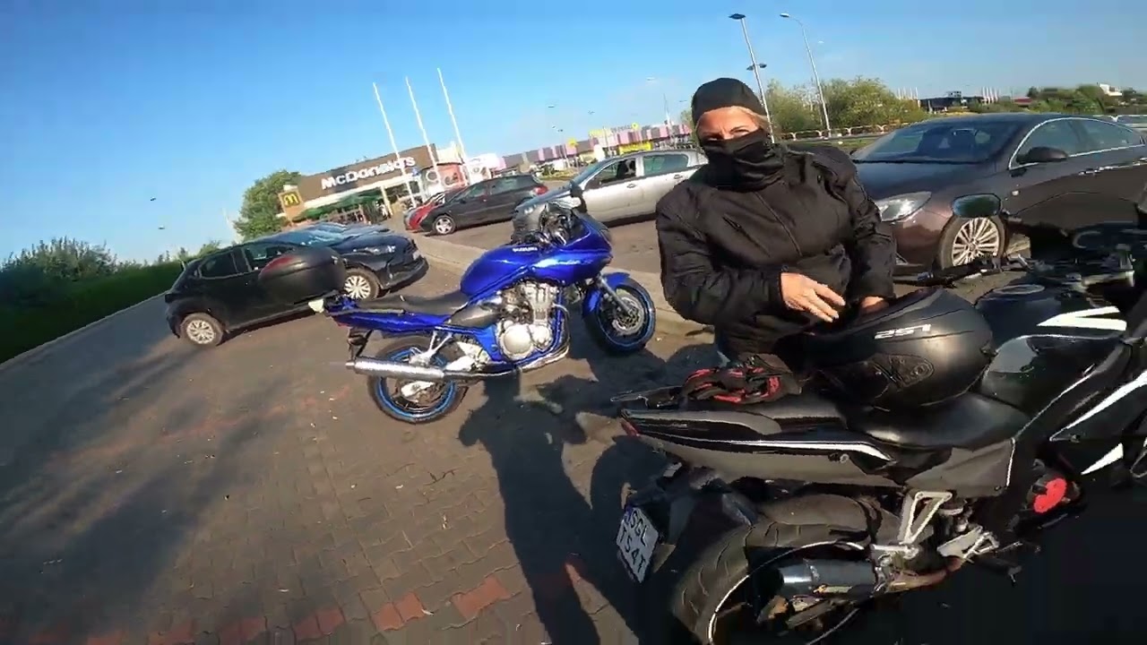 Motovlog z narzeczoną Stefana, ZeciarZ wyciska na zlocie  motocyklowym sztangę =D