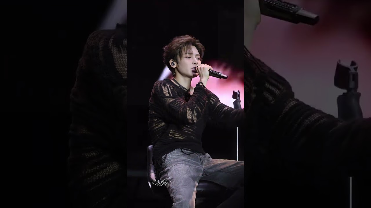 251116 《多远都要在一起》by 侯明昊 | HoumingHao at Yangtze Finless Porpoise Music Festival #후명호 #neohou