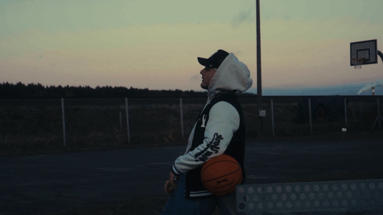 DEVI - Bez tchu (prod. Steven)