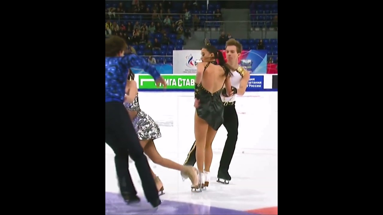 Horrific Ice Skating Accident (@figurxskate)