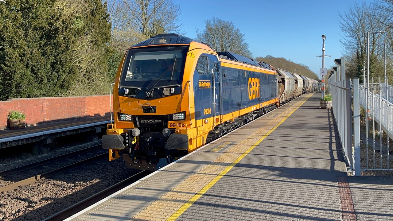 170534 & 99006 on test 6Q40 with 10 sand hoppers 15;59 1L Lea Road 17/3/2026