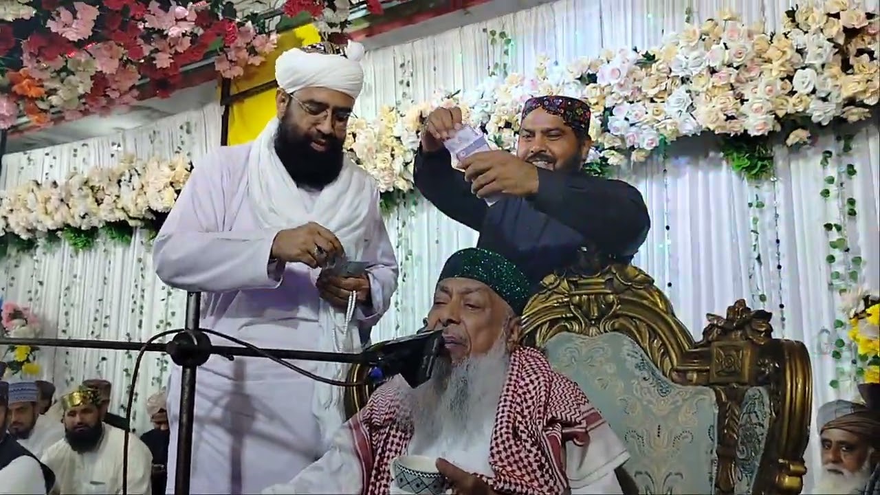 درگاھ  ويھــڙ شــريف عرس مبارڪ سائين حافظ عاي اڪبر قاسمي خطاب ڪندي