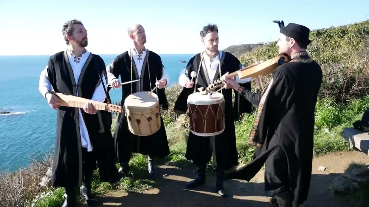 La troupe de musique m&eacute;di&eacute;vale et celtique L'Archanteur Bretagne Finist&egrave;re &agrave; Bertheaume