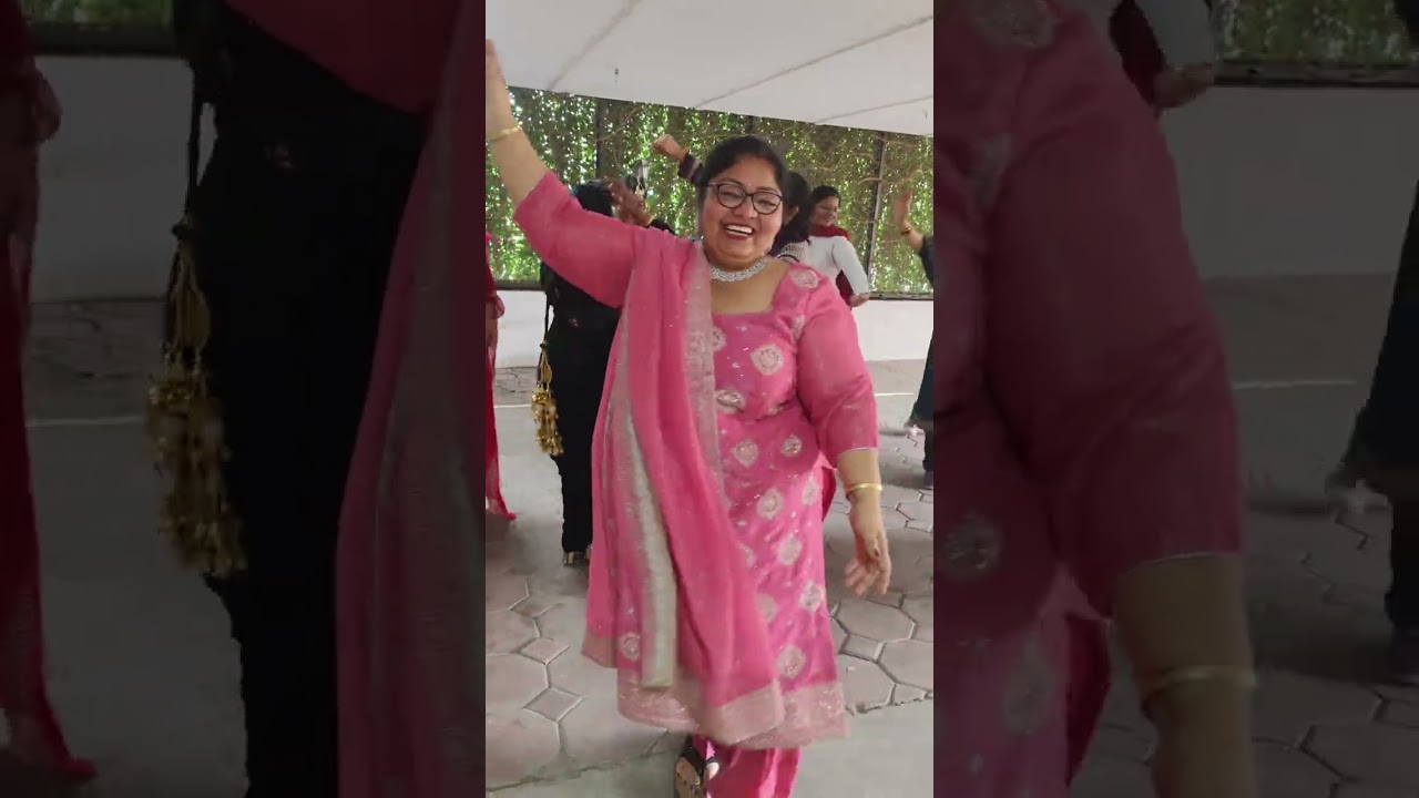 Lohri celebration 🥳#dailyvlog #vlogging #youtubevideo @pankhu965,❤️🙏