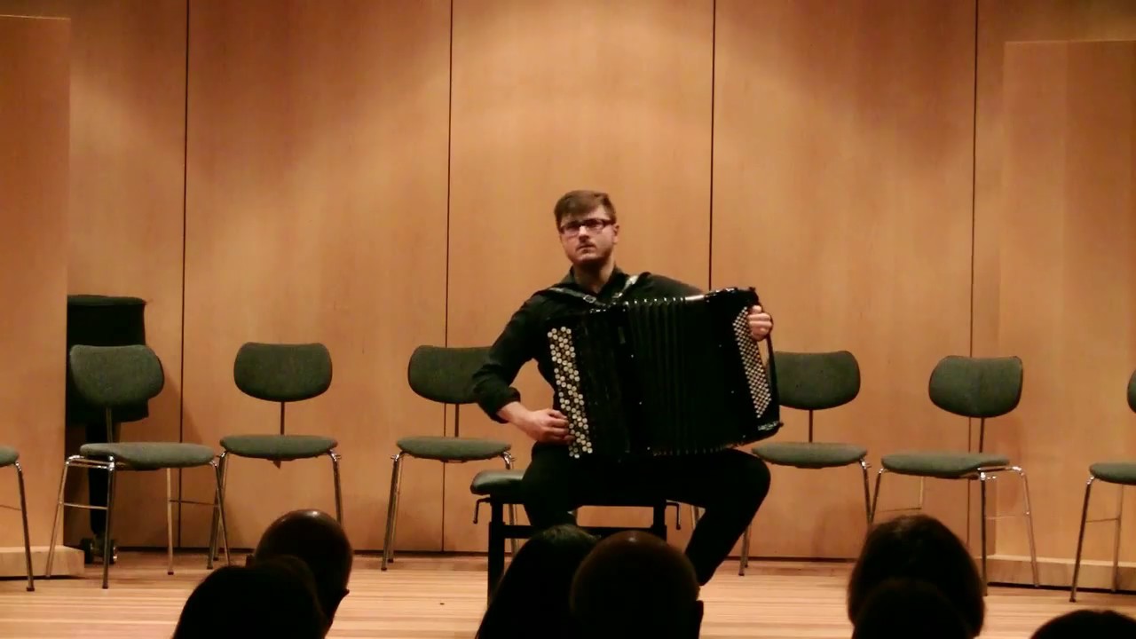 Maciej Frąckiewicz plays Alfred Schnittke's Revis Fairy Tales