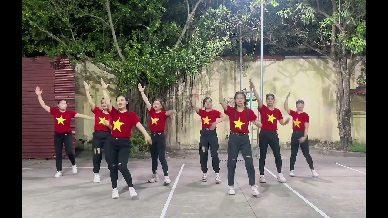NGHIÊM CHÀO CỜ CHÀO ZumBa Khát Vọng Tuổi Trẻ #clbzumbahuongmac #huongmac #zumba #khatvongtuoitre
