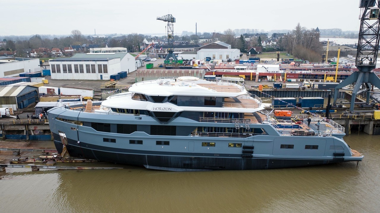 Leapher Yachts’ 60.5m/ 198.5ft explorer “Horizon”
