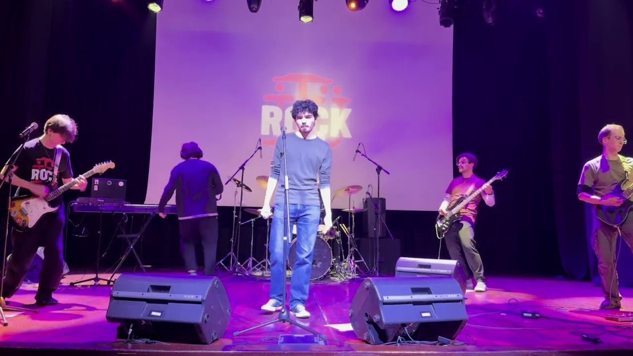 Mor ve Ötesi - Cambaz (İTÜ Rock 13. Rock Gecesi)