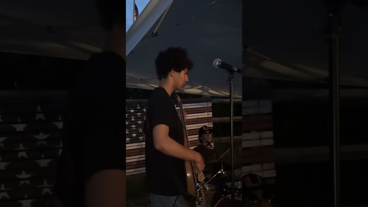 Last night (The Strokes), @ Montauket perf by Cold Spring Harbor